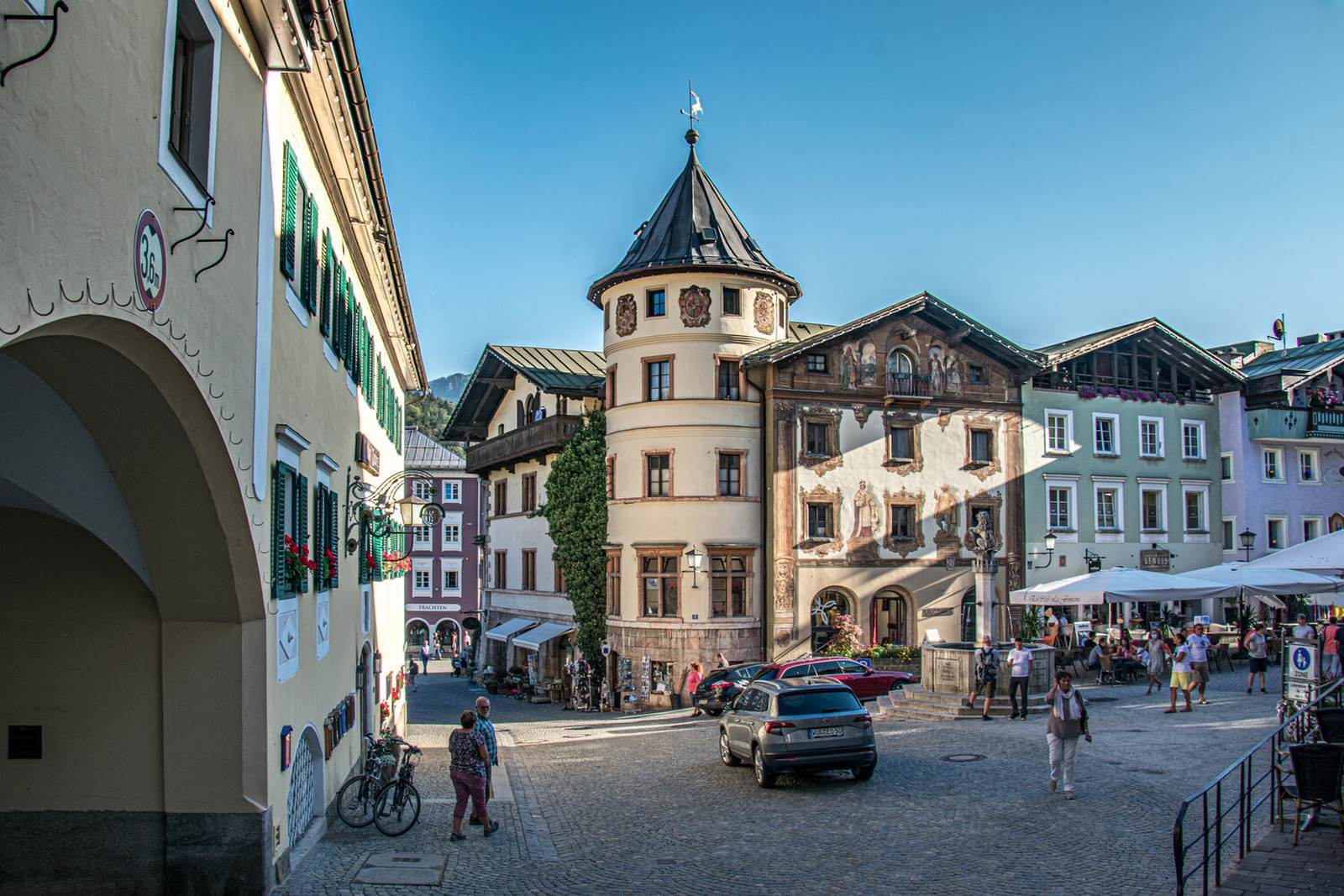 Foto Der Marktplatz von Berchtesgaden  Berchtesgadener Land Tourismus - Lupe Reisen