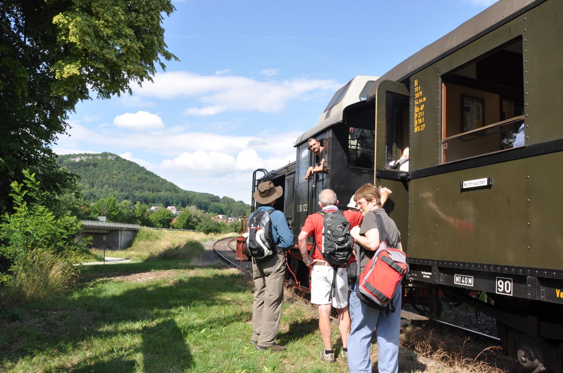Fahrt mit der Dampfbahn im Wiesenttal - Lupe Reisen