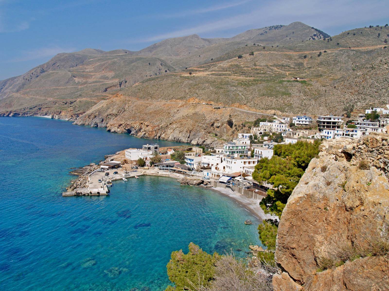 Foto: Blick auf Chora Sfakion an der Sdkste von Kreta - Lupe Reisen