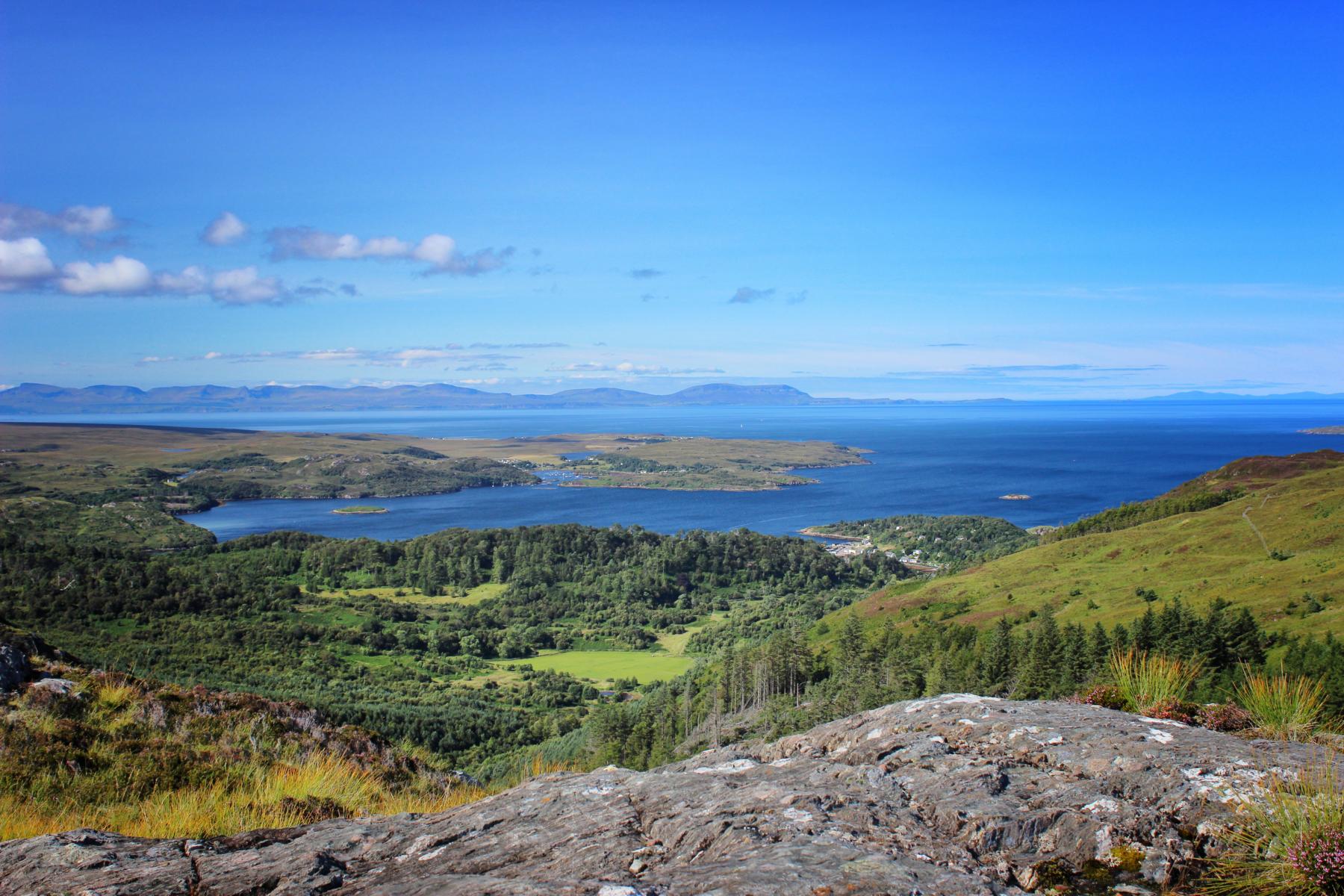 Atemberaubender Panoramablick von der Halbinsel Skye - Lupe Reisen